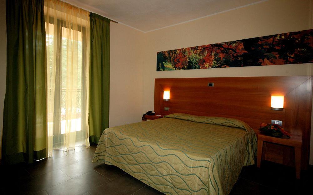 Hotel Langhe & Monferrato Costigliole d'Asti Exterior photo